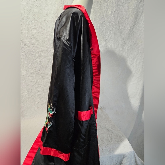 Vintage Dragon Kimono Robe - Picture 8 of 9
